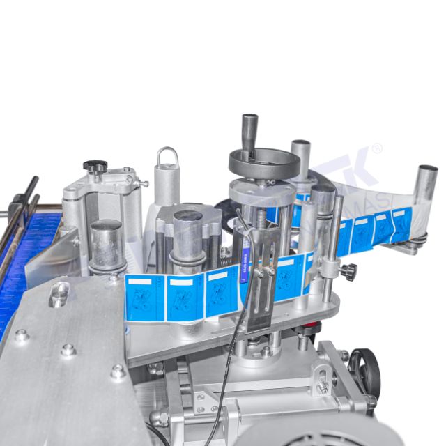 Automatic Round Bottle Labeling Machine ARL-M120