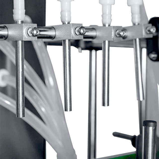 Four Head Electric Digital Control Liquid Filling GFK-5000/4