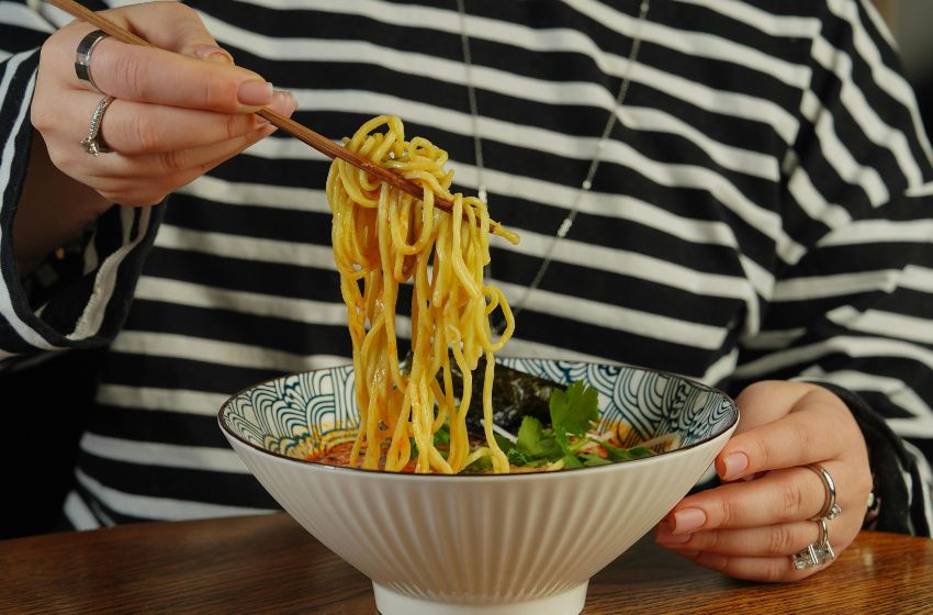 Rahasia Suhu Rebus Ideal untuk Menjaga Tekstur dan Kualitas Menu Bakso pada Program Makanan Bergizi Gratis (MBG)