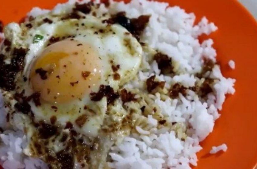 Telur ceplok viral dibuat secara setengah matang dan cocok dimakan dengan nasi panas