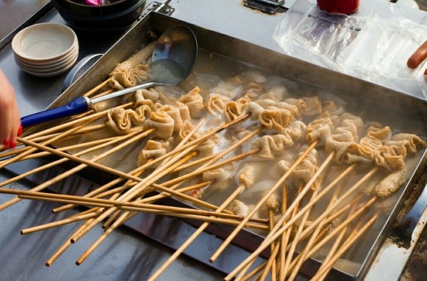 Kumpulan Odeng dijajahkan pada street food korea