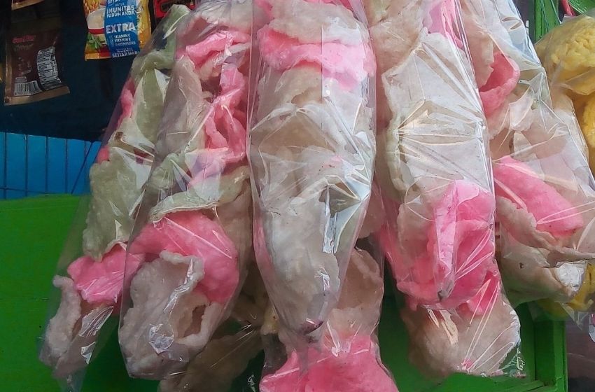 Kerupuk melarat ini dibuat menggunakan mesin sangrai Fomac PNR-25 dan dibungkus menggunakan mesin kemas Powerpack -