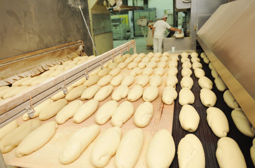 Mesin Bakery Medan untuk UMKM, Cafe, dan Produksi Roti Modern