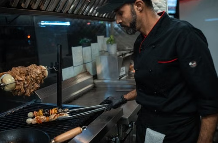 Rekomendasi Gas Fryer untuk Usaha Ayam Penyet di Kota Medan, Pilih FRY-G71C FOMAC