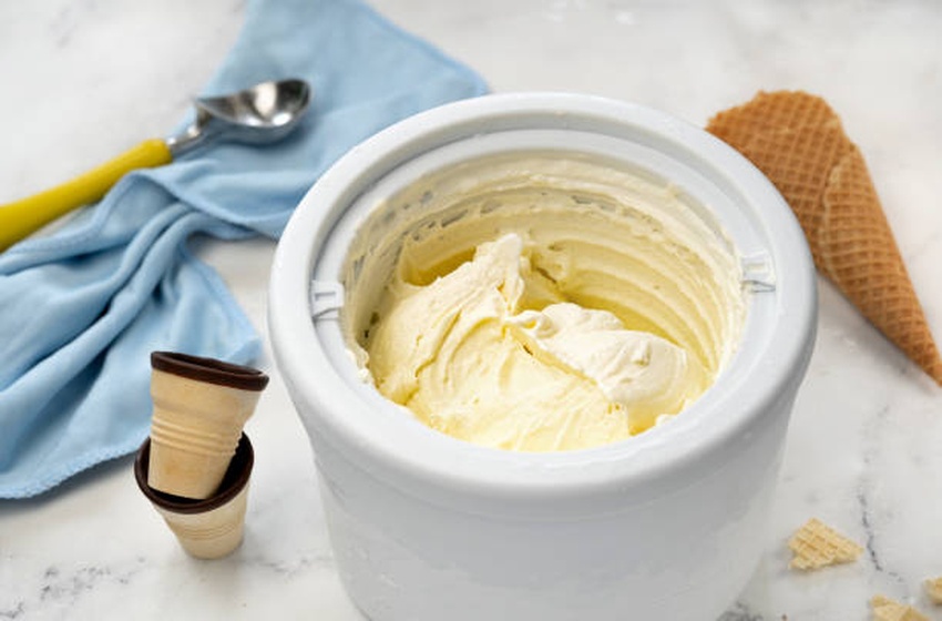 ICR-D22T Soft Ice Cream Machine FOMAC untuk Bisnis Es Krim di Medan, Cocok untuk Kawasan Wisata dan Kuliner  Keyword Utama: ICR-D22T Soft Ice Cream Machine FOMAC Medan
